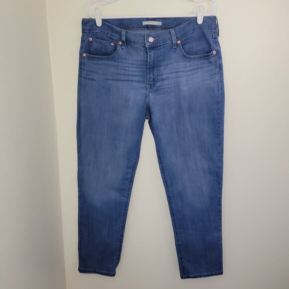 Levi's Boyfriend Mid Rise Women's Jeans Denim Medium Wash 32x27 - Picture 2 of 13